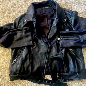 Faux leather black motorcycle jacket size XL
